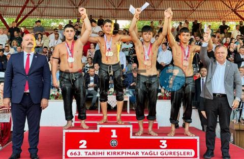 Kaş Belediye Spor’un güreşçisi Kırkpınar’da şampiyon oldu